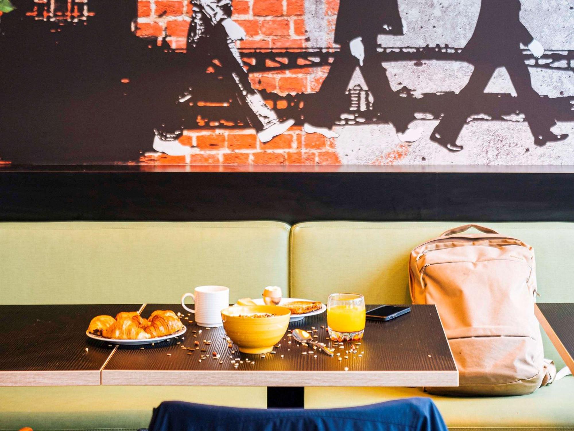 Отель Ibis Styles Lille Marcq En Baroeul Экстерьер фото