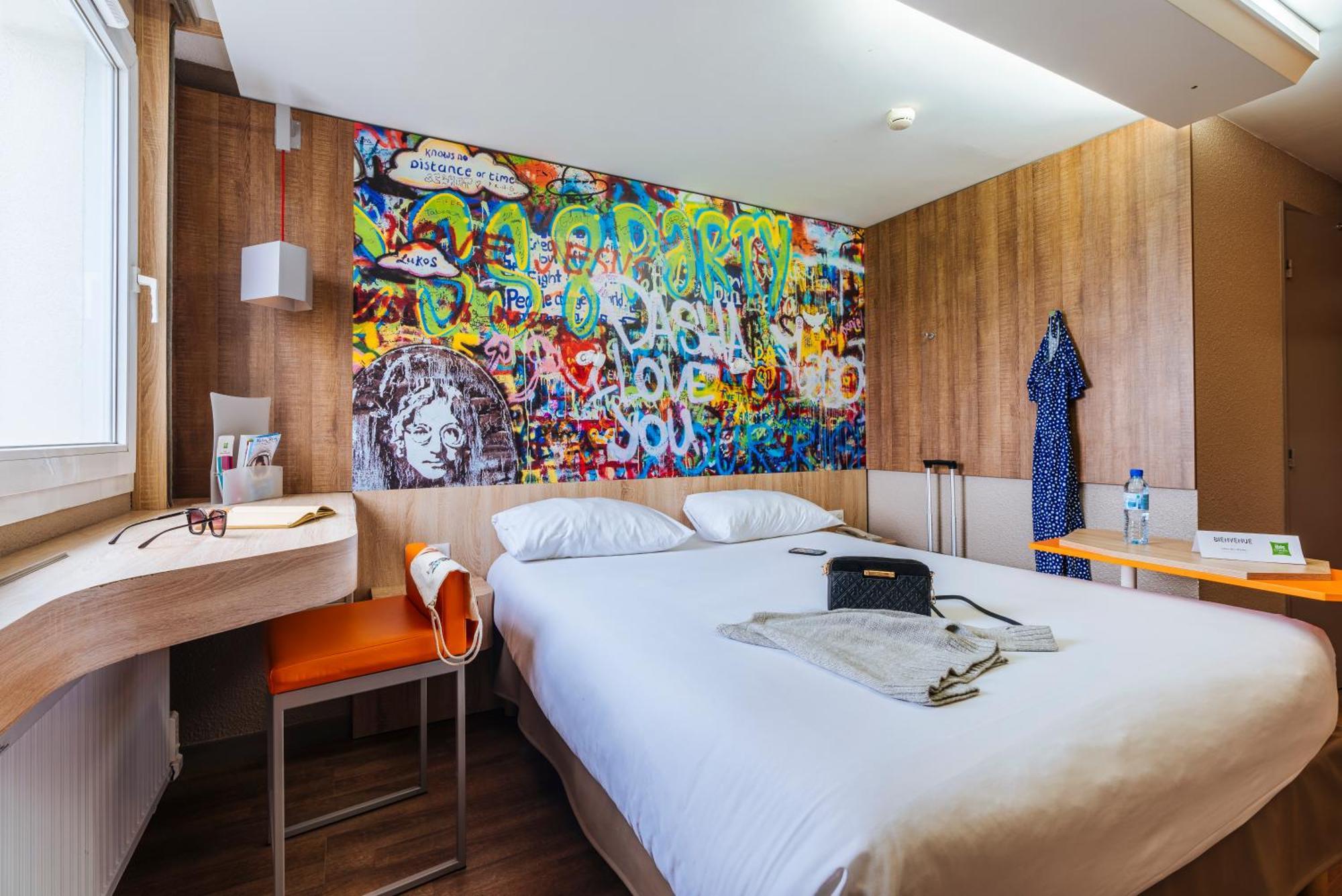 Отель Ibis Styles Lille Marcq En Baroeul Экстерьер фото