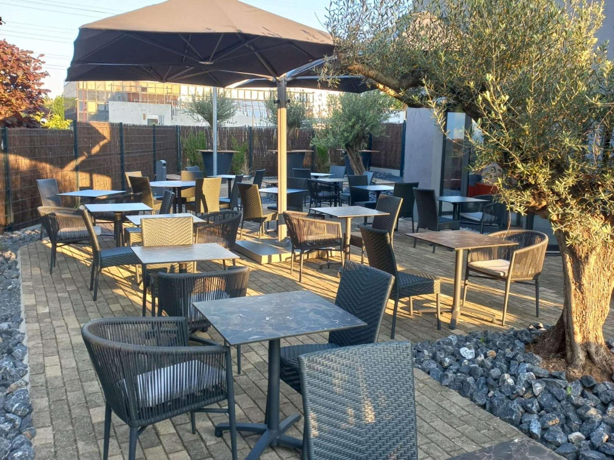 Отель Ibis Styles Lille Marcq En Baroeul Экстерьер фото