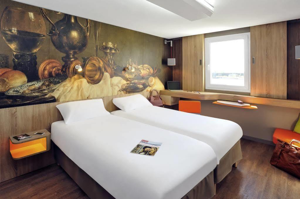 Отель Ibis Styles Lille Marcq En Baroeul Экстерьер фото