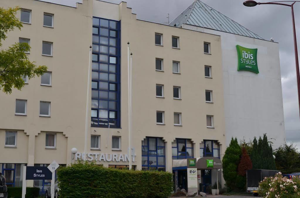 Отель Ibis Styles Lille Marcq En Baroeul Экстерьер фото