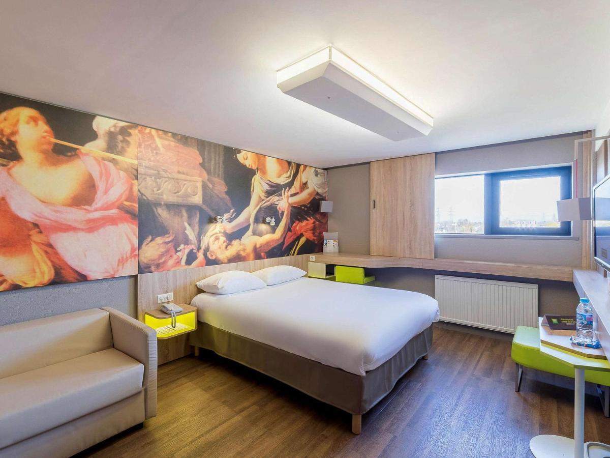 Отель Ibis Styles Lille Marcq En Baroeul Экстерьер фото